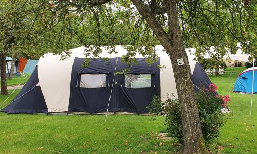 Castel Camping Château de Martragny - Family Tent - Photo 1