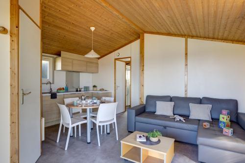 Camping Sandaya L'Anse du Brick - Chalet 2 bedrooms Seaview *** - Photo 4