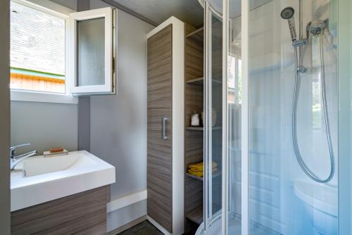 Camping Sandaya Les Peneyrals - Chalet REVE 2 bedrooms *** - Photo 4