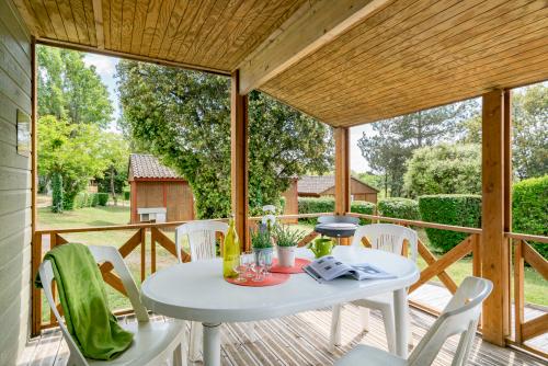 Camping Sandaya Les Peneyrals - Chalet TOPAZE 2 bedrooms *** adapted to the people with reduced mobility - Photo 2