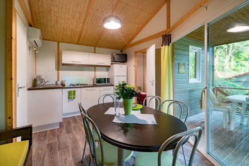 Camping Sandaya Les Peneyrals - Chalet 3 bedrooms air conditionning **** - Photo 4