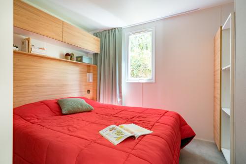 Camping Sandaya Les Peneyrals - Cottage ELLIONE 2 bedrooms air conditionning *** - Photo 5