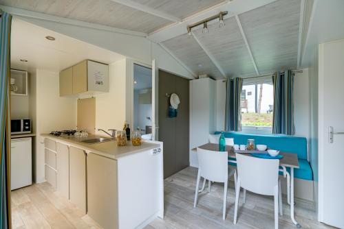 Camping Sandaya Les Peneyrals - Cottage RIVIERA 2 bedrooms *** - Photo 2