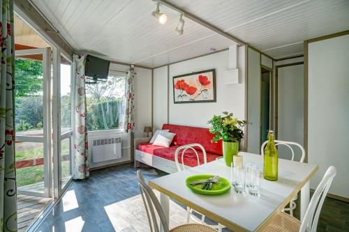 Camping Sandaya Les Peneyrals - Chalet Beynac 2 bedrooms *** - Photo 1