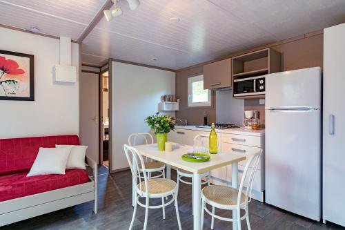 Camping Sandaya Les Peneyrals - Chalet Beynac 2 bedrooms *** - Photo 3