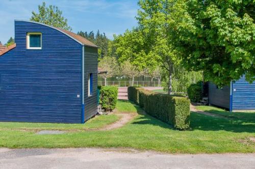 Camping Les Bruyères - Our chalets - Photo 4