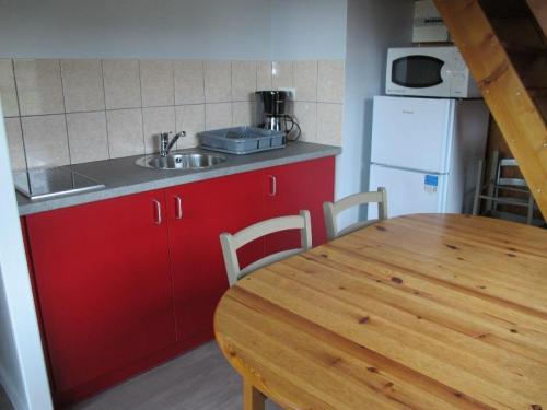 Camping Les Bruyères - Our chalets - Photo 6