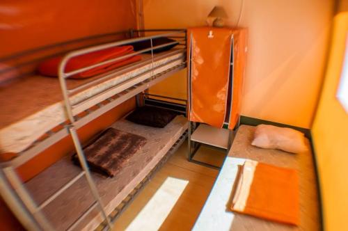 Camping Les Bruyères - Our canvas bungalows - Photo 8