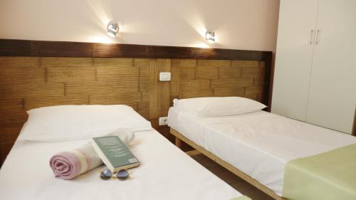 Camping Zocco-Garda Lake - Bungalow Orizzonte 3-rooms - Photo 5