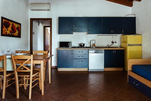 Camping Zocco-Garda Lake - Bungalow Two-rooms - Photo 2