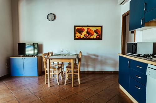 Camping Zocco-Garda Lake - Bungalow Two-rooms - Photo 3