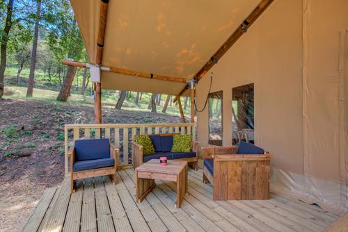 Camping La Pinède en Provence - Premium wood and canvas lodge - Photo 2