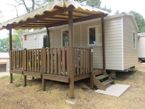 Camping La Pinède en Provence - ANETH PLUS - Photo 2