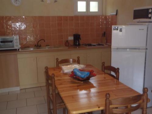 Camping Aloha Plage**** - Appartment - 2 bedrooms - Photo 2