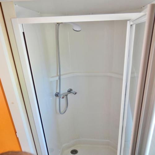 Camping Aloha Plage**** - Mobile-home 20m² - 2 bedrooms - Photo 5