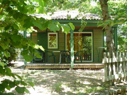CAMPING LES CRUSES - Chalet Eden - Photo 4