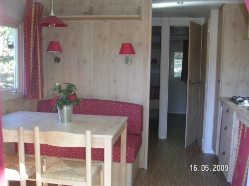 CAMPING LES CRUSES - Gipsycar - Photo 3