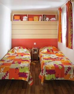 CAMPING LES CRUSES - Mobil-Home Grand Comfort - Photo 2
