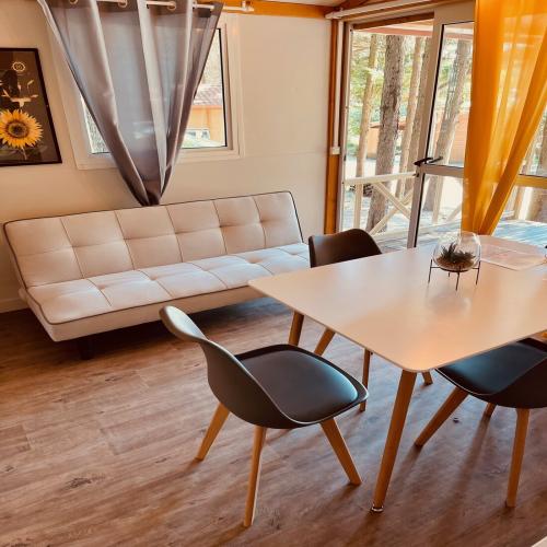 Camping Le Matin Calme - Chalet Confort (2 bedrooms/kitchen/WC shower) - Photo 7