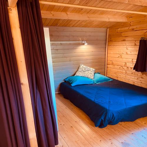 Camping Le Matin Calme - Cabanon provençal without toilet blocks (2 bedrooms/Separated by curtain/Equipped kitchen) - Photo 6