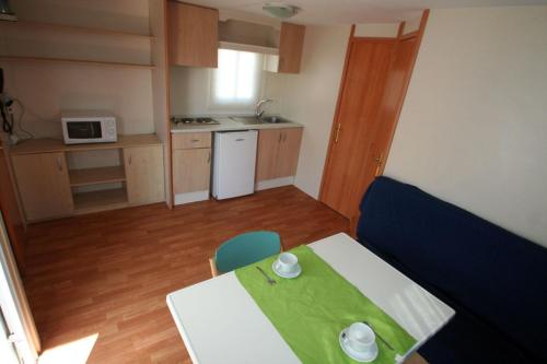 Camping Los Escullos - Mobile home - Photo 5