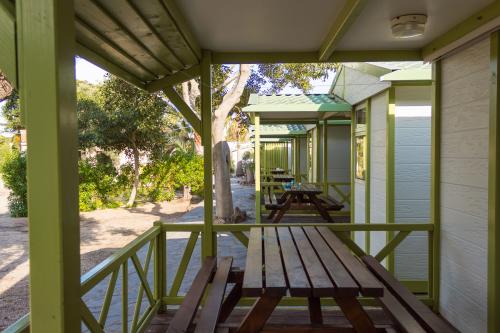 Camping Los Escullos - Bungalow Gitotel - Photo 1