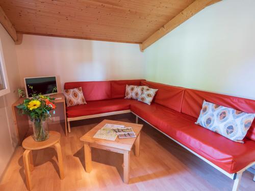 Camping du Buisson - Chalet Charlay - 35m² with terrace - 2 bedrooms - Photo 4