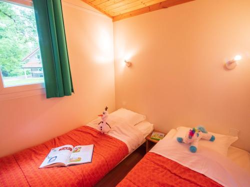 Camping du Buisson - Chalet Missouri - 29m² with sheltered terrace - 2 bedrooms - Photo 7