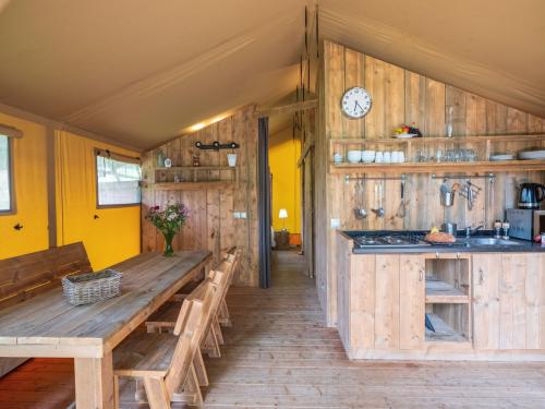 Camping du Buisson - Lodge Safari XL - 50 m² - 2 bedrooms - Photo 3