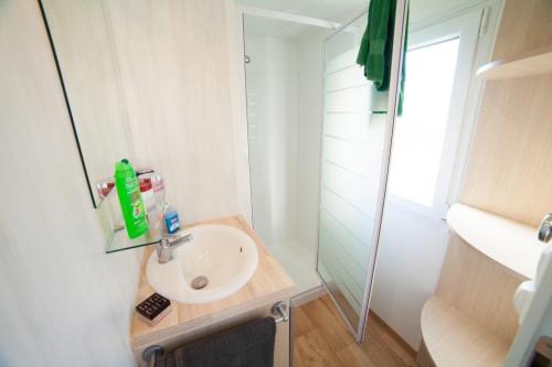 Camping Les Alizés - Mobile-home GRAND CONFORT 30m² - 2 bedrooms - Photo 6
