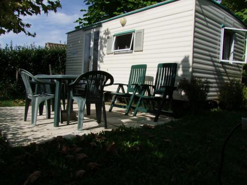 CAMPING LA BASTIDE - MOBILE HOME BAMBI 15 m² (2 bedrooms - without toilet blocks) - Photo 3