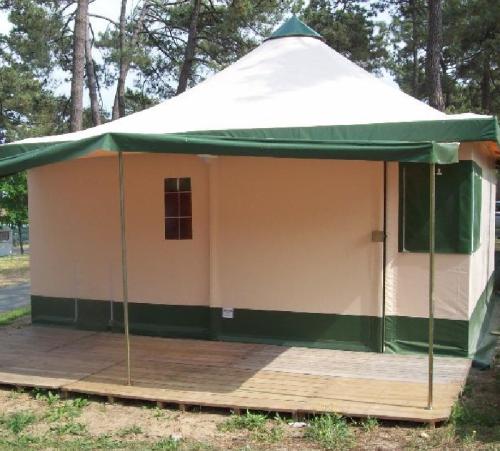 Camping Brin d'Amour - BUNGALOW PAGAN - Photo 1