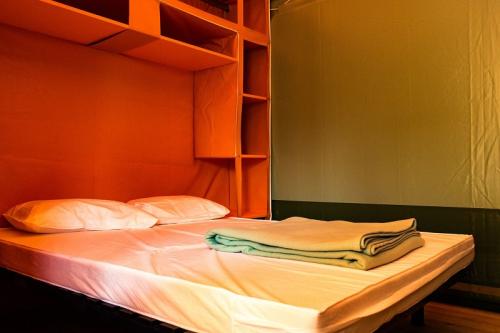 Camping Brin d'Amour - BUNGALOW PAGAN - Photo 3