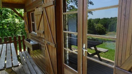 Camping Brin d'Amour - Chalet Alpîlle rental per week - Photo 2