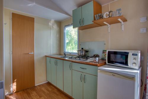 Camping Brin d'Amour - Mobil home Mercure - Photo 4