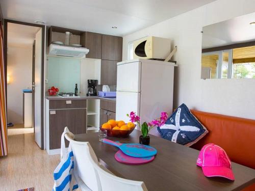 Camping Brin d'Amour - Mobile-home PATIO 2 bedrooms 2 bathrooms - Photo 2