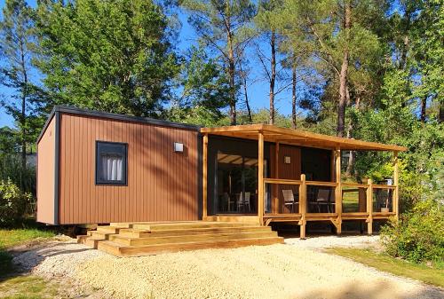 Sites et Paysages Domaine de l'Etang de Bazange - Cottage Premium 3 ch, 2 SDB, TV, clim, lave-vaisselle, jolie vue étang - Photo 2