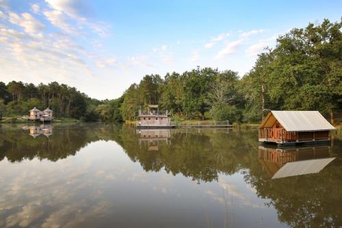 Sites et Paysages Domaine de l'Etang de Bazange - Cabane-Tente flottante Insolite nature - Accès barque - Photo 2