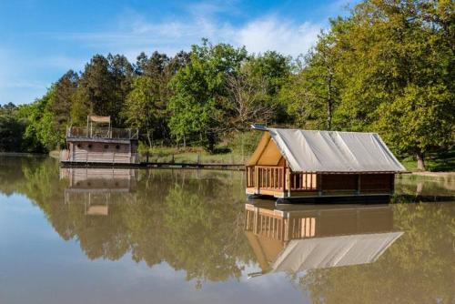 Sites et Paysages Domaine de l'Etang de Bazange - Cabane-Tente flottante Insolite nature - Accès barque - Photo 3
