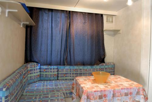 Camping La Rocca - Maxicaravan Romantica (6.6m x 3m) with air conditioning - Photo 3
