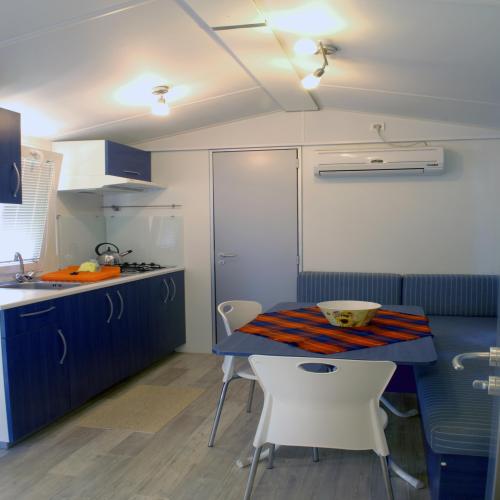 Camping La Rocca - Maxicaravan Capraia (7.3m x 3m) with air conditioning - Photo 2