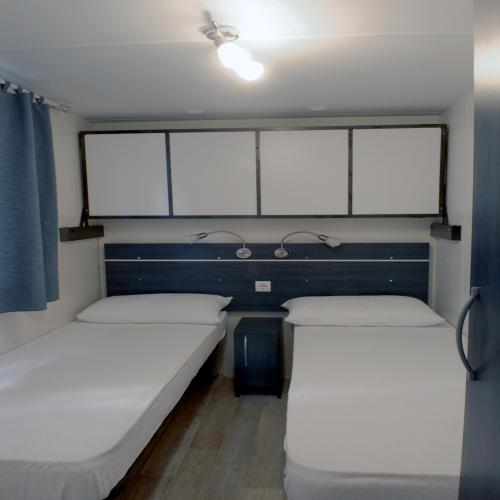Camping La Rocca - Maxicaravan Capraia (7.3m x 3m) with air conditioning - Photo 4