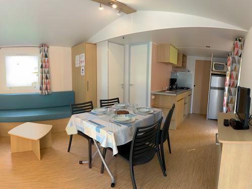 Camping Les 3 Sablières - Mobilhome Confort - 2 bedrooms - 29.70m² - Photo 2