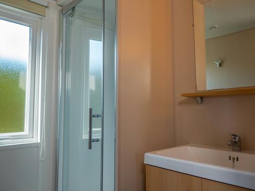 Camping Les 3 Sablières - Mobilhome Famille - 3 bedrooms - 33m² - Photo 8
