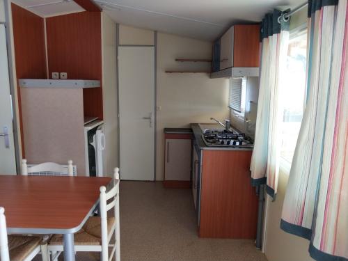 Camping de Vaudois - Mobil-Home Rapidhome Loft - Photo 3