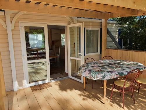 Camping Le Domaine des Floralies - Mobil Home Iris 4pers - pas d'animaux - Disponible à partir de 17h - Photo 2