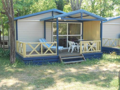 Camping Le Domaine des Floralies - Chalet Morea - Photo 1