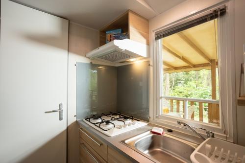 Camping Les Plans - Cottage Luxe 3 rooms Riverside - Photo 2