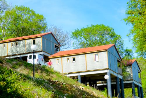 Camping La Draille - Chalet Belvedère - Photo 8