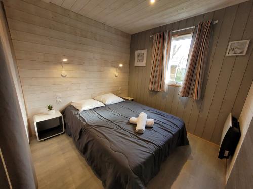 Flower Camping La Venise Verte - Chalet PREMIUM 36m² (2 bedrooms) + sheltered terrace 6m² + TV - Photo 4
